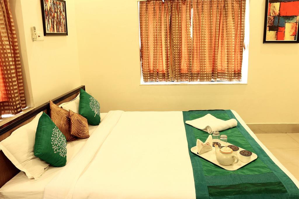Oyo 1220 Casa Broadway Hotel Calcutta Buitenkant foto