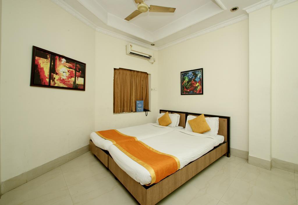 Oyo 1220 Casa Broadway Hotel Calcutta Buitenkant foto