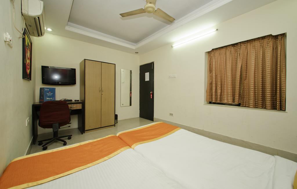 Oyo 1220 Casa Broadway Hotel Calcutta Buitenkant foto