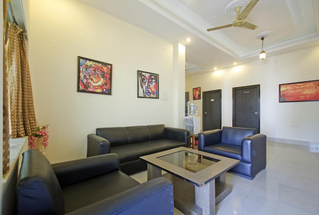 Oyo 1220 Casa Broadway Hotel Calcutta Buitenkant foto